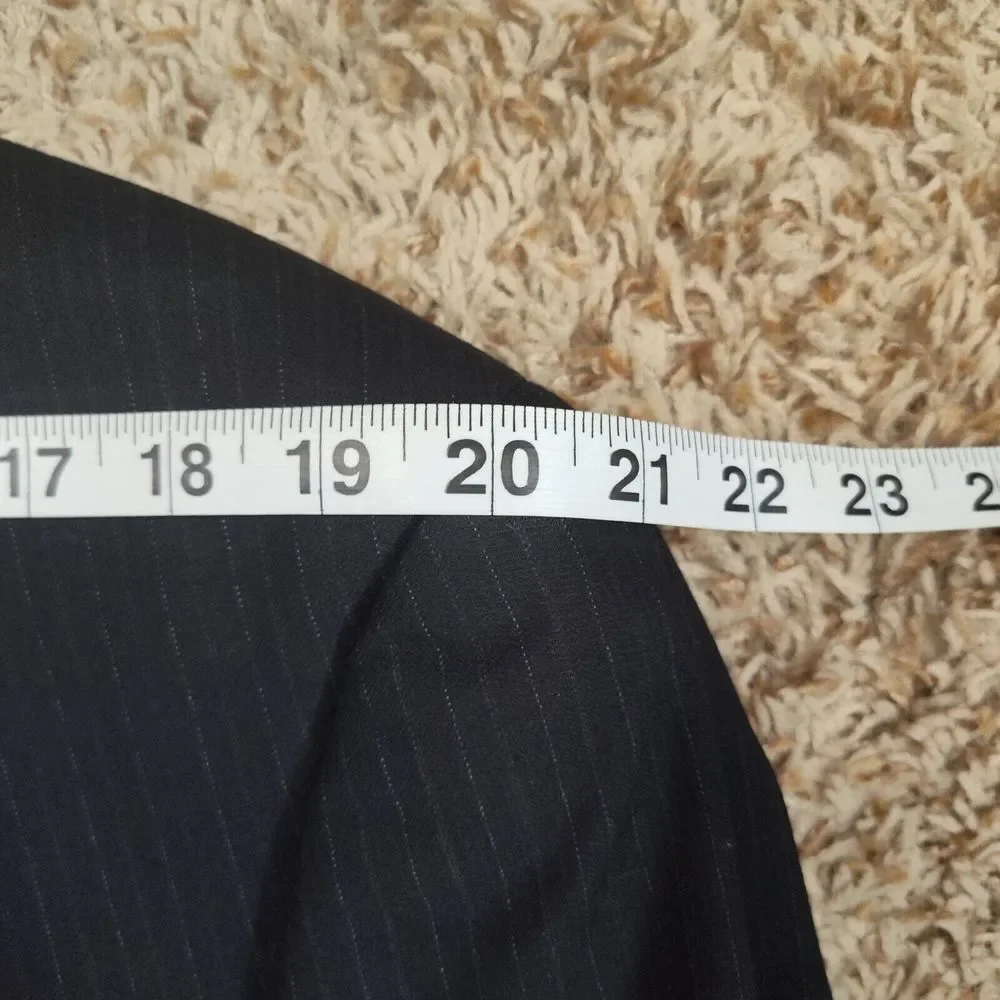 Hart Schaffner & Marx Pine's Men Size 42S Black Pinstripe Wool‎ Blazer
